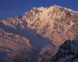 Monte Rosa, Parete Est, Italia