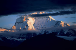 Il Dhaulagiri (8.167 m) all'alba da Poon Hill, Nepal