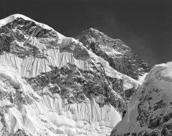 Monte Everest e West Shoulder, Himalaya, Nepal
INFO