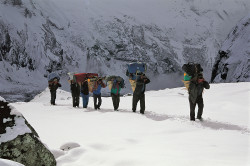 Durante l'avvicinamento al Makalu (8.463 m), Himalaya, Nepal