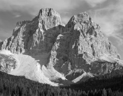 Pelmo, Parete Nord, Dolomiti, Italia
INFO