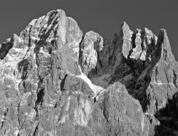 Cima dei Bureloni, Tramonto Autunnale, Dolomiti, Italia
INFO