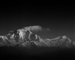 Dhaulagiri e Tukuche Peak, Alba, Himalaya, Nepal
INFO